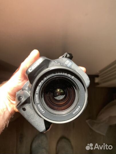 Зеркальный фотоаппарат Canon 600d