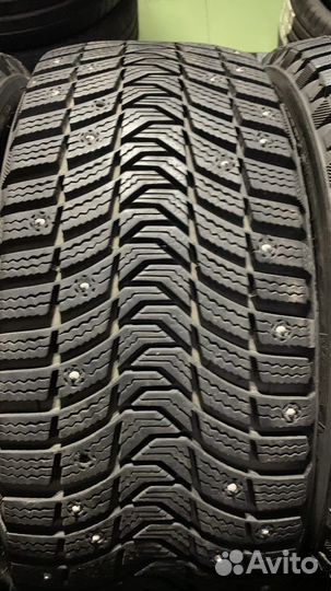 Michelin X-Ice North 3 235/45 R19 99H