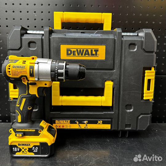 Шуруповерт dewalt