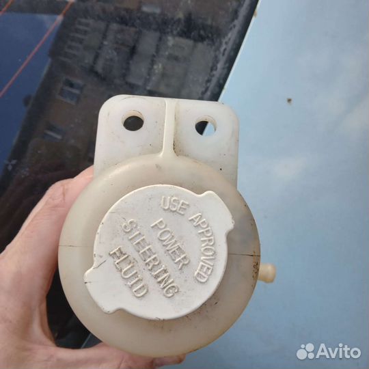 Бачок гура лансер 9