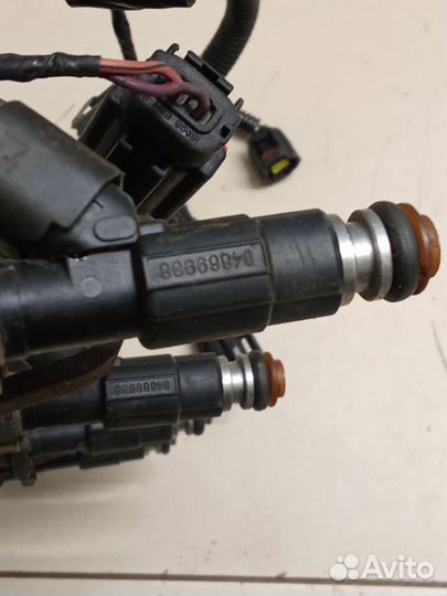 Топливная рампа с форсунками Chrysler Voyager EDZ