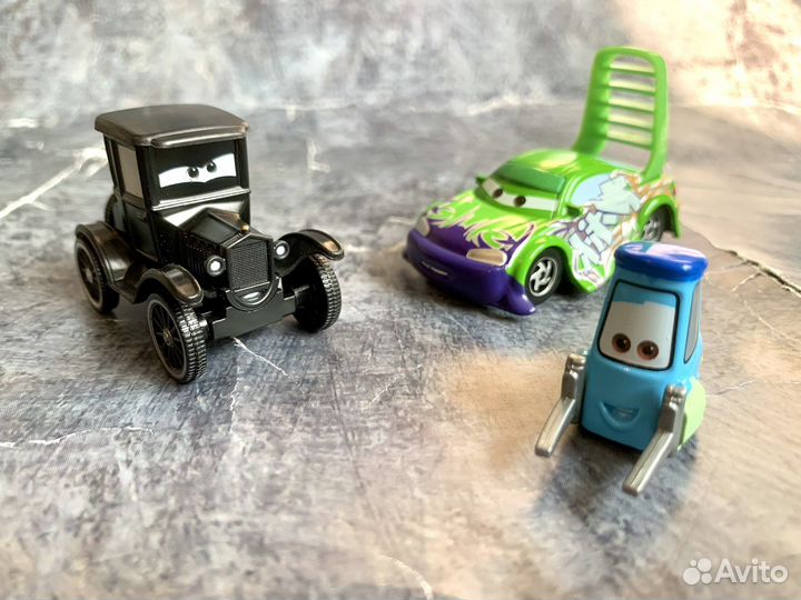 Машинки тачки жители Радиатор Спрингс