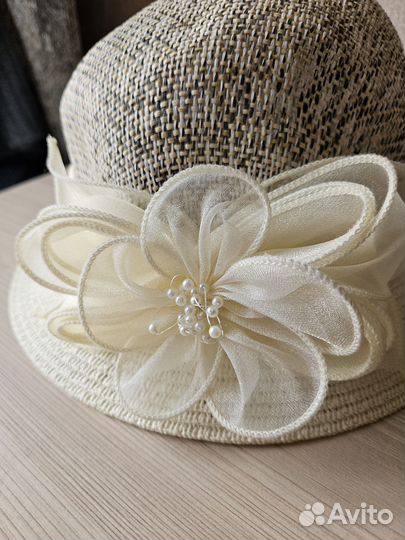 Соломенная шляпа с декором