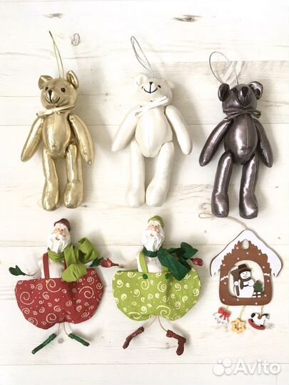 Новогодние игрушки на елку