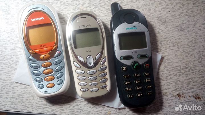 Ретро телефоны в отл.сост в коллекцию