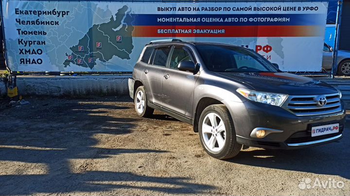 Датчик ускорения Toyota Highlander 2 89183-48030