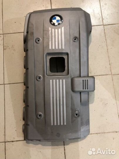 Декоративная крышка двигателя Bmw