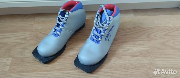 Лыжные ботинки Nordway 35 размер