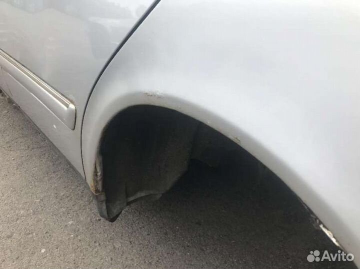 Четверть задняя левая Mercedes E W210 1998