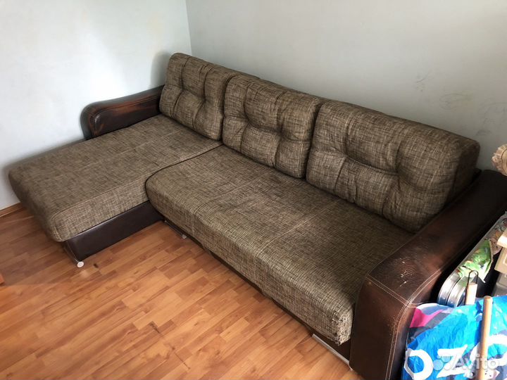 Диван угловой
