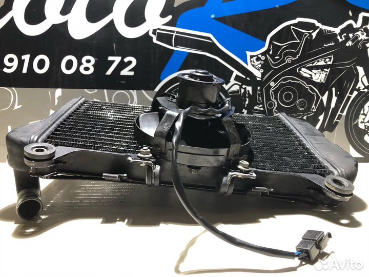 Радиатор в сборе Yamaha FZ 400 Fazer 1997г