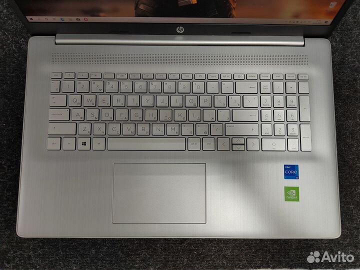 Ноутбук HP Laptop 17 (i5-1135G7, MX 350 2GB)