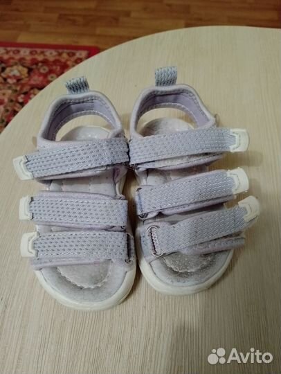 Сандалии для девочки