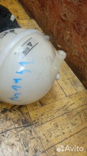 Бачок расширительный Skoda Superb 2.2 2008-2015