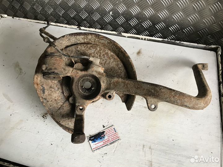 Кулак поворотный задний правый Ауди А4Б5 Audi A4B5