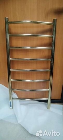 Полотенцесушитель электрический Классик золотой