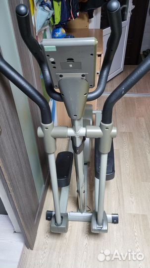 Эллиптический тренажер torneo