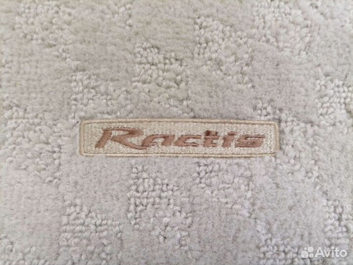 Коврики салона toyota ractis 2008