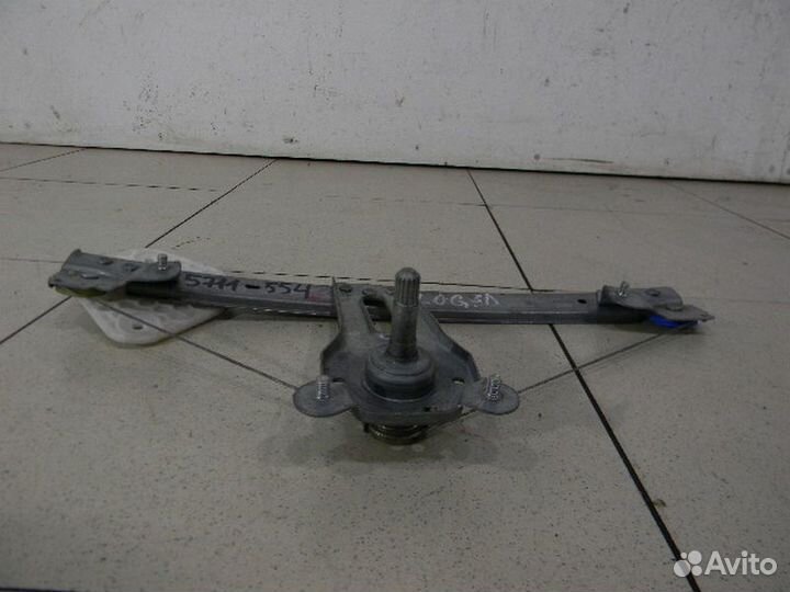 Стеклоподъемник механический задний левый