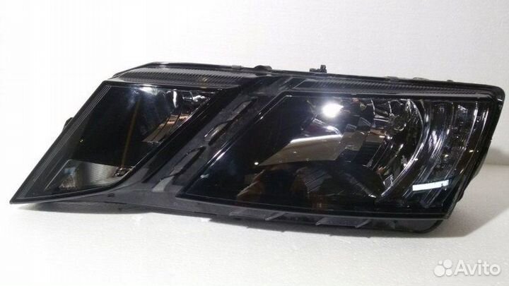Фара галоген Skoda Octavia A7 2018