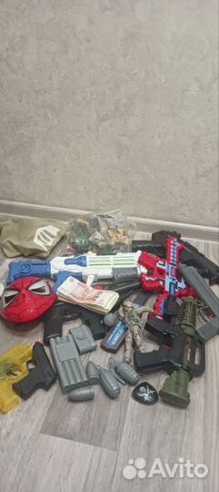 Игрушки для мальчика пакетом