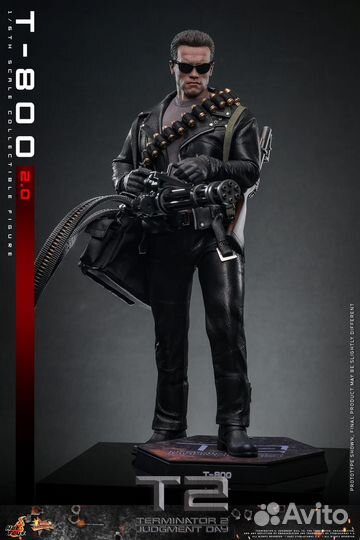Фигурка Терминатора T-800 от Hot Toys