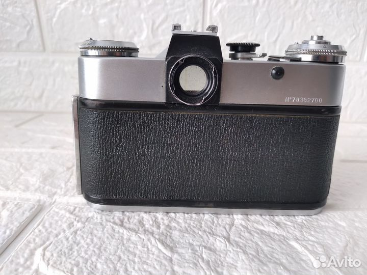 Плёночный фотоаппарат (тушка)