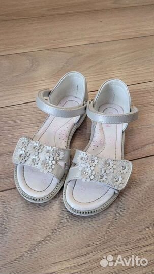 Босоножки для девочки