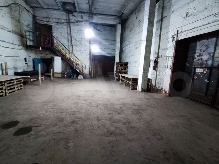 Склад, 270 м²