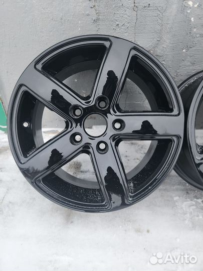 Литые диски 5 114 R15 et 38 Dia 67.1