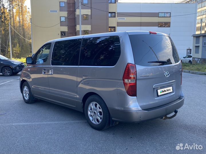 Hyundai H-1 2.5 AT, 2012, 220 000 км