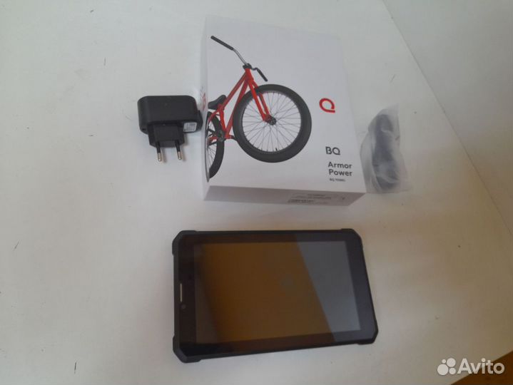 Планшет с SIM-картой BQ 7098G Armor Power 1/8 GB