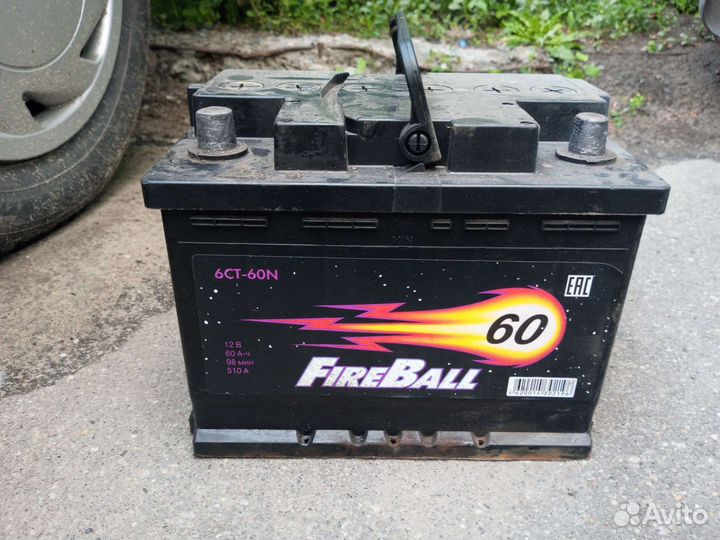 Аккумулятор автомобильный 60 ач