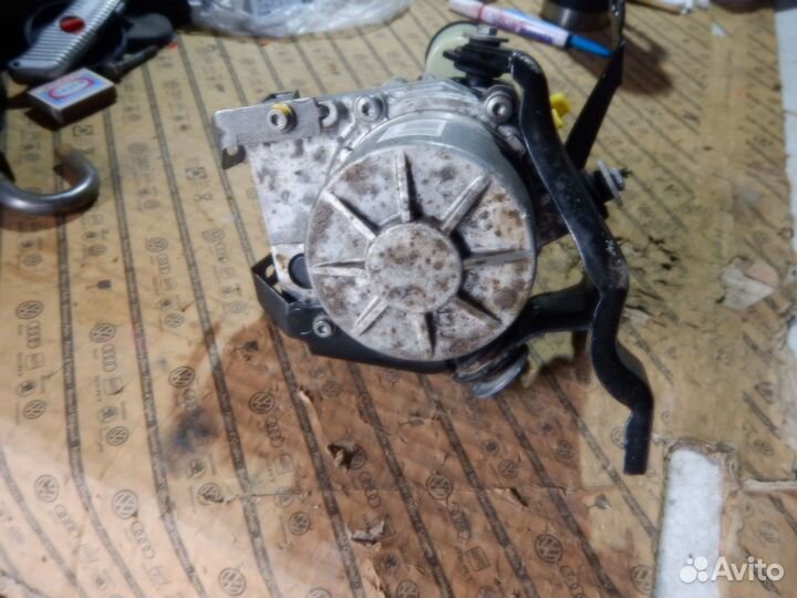 Насос гур Renault Logan 2