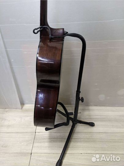 Винтажная классическая гитара