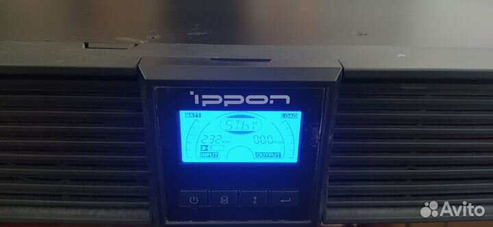 Ибп Ippon Smart Winner 1500