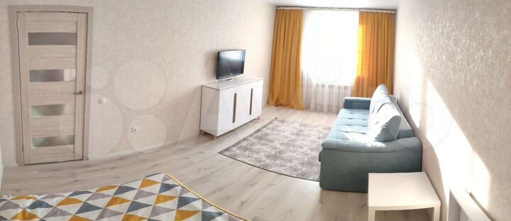 1-к. квартира, 42 м², 1/3 эт.