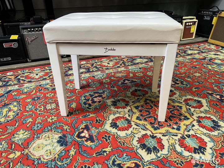 Банкетка для фортепиано