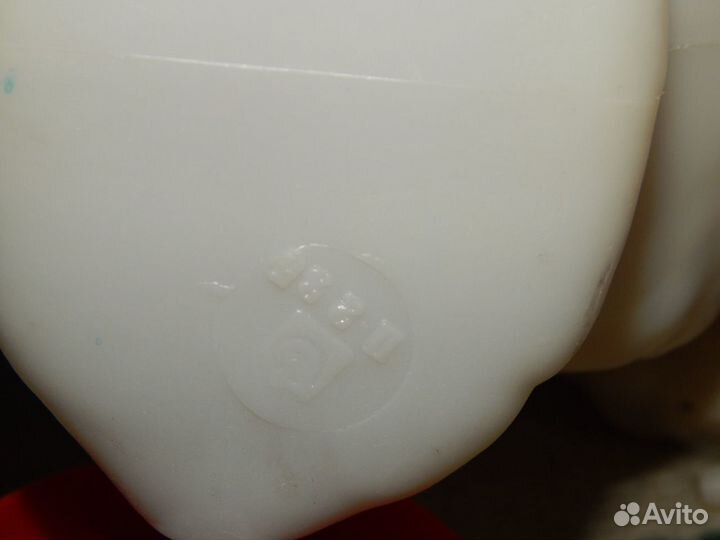 Игрушки СССР/ собачка на колесиках