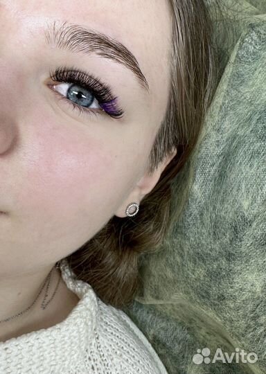 Наращивание ресниц / окрашивание бровей