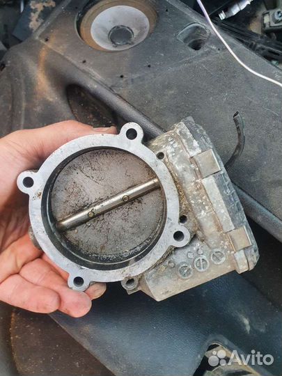 Audi A8 D2 4.2 AUW Дроссельная заслонка