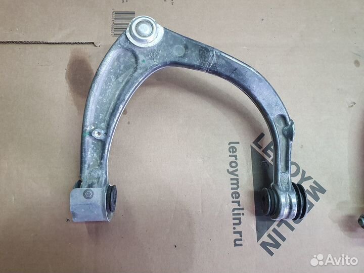 Рычаг передний Cadillac Escalade 5