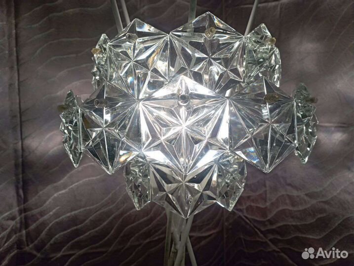 Экстравагантный настольный хрустальный светильник