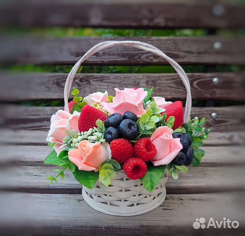 Букет из мыла ягодный