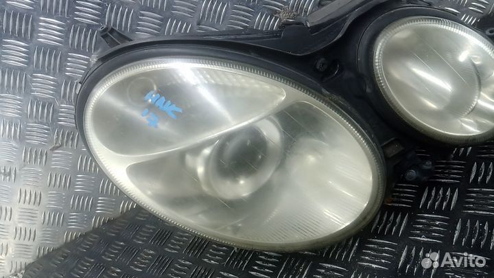 Фара правая mercedes benz E-class W211 2002