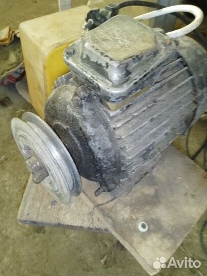 Крупорушка зернодробилка