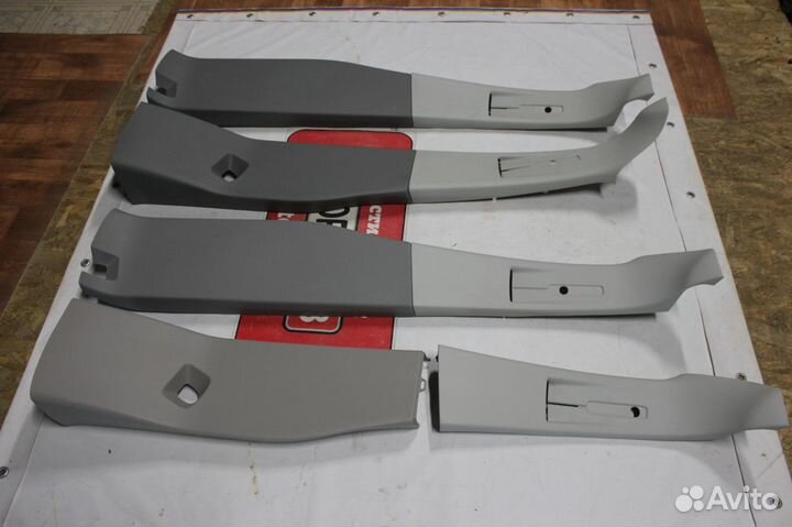 Обшивка центральной стойки Volkswagen T5/T6