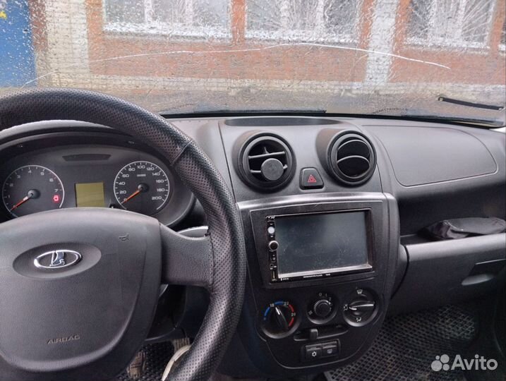 LADA Granta 1.6 МТ, 2015, 220 000 км