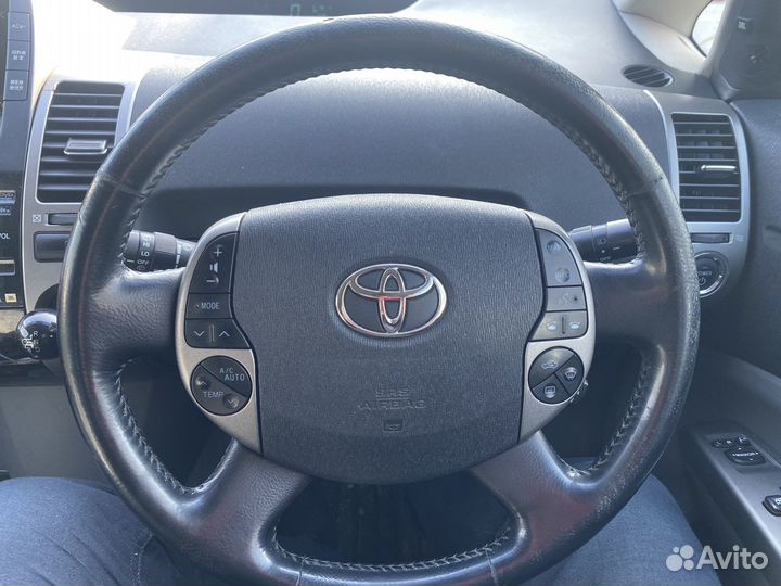 Руль toyota Prius 20