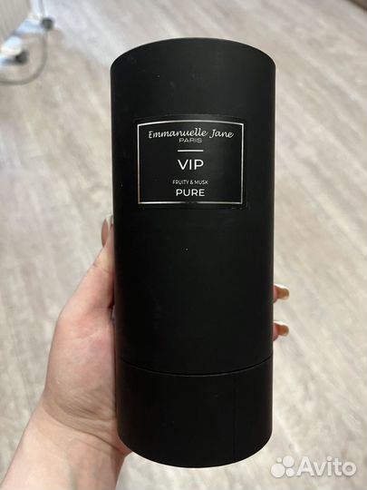 Emmanuelle jane
